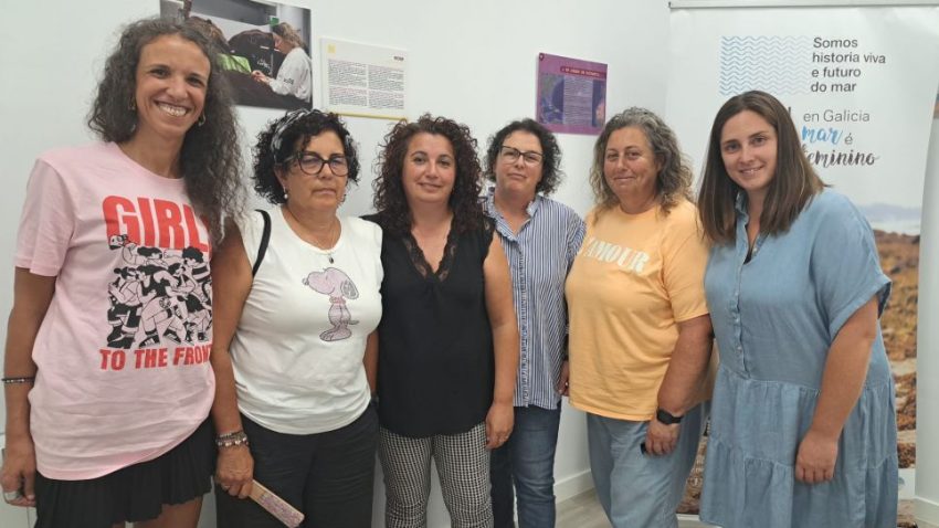 nova-xunta-directiva-de-mulleres-salgadas-coa-presidenta-maria-vales_17_966x544